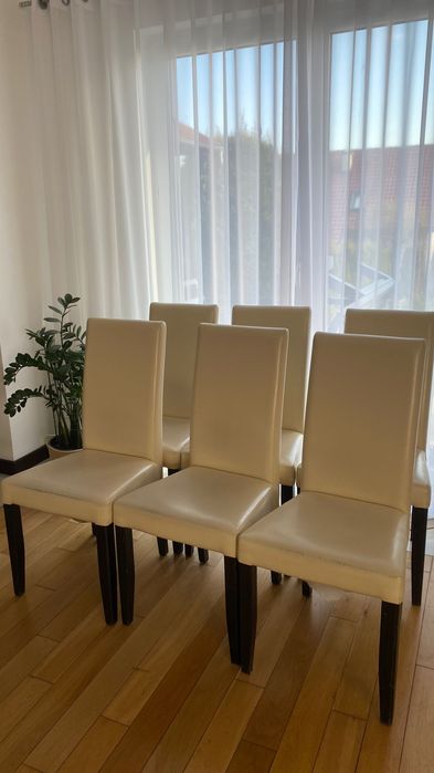 Komplet 6 krzeseł do odnowienia