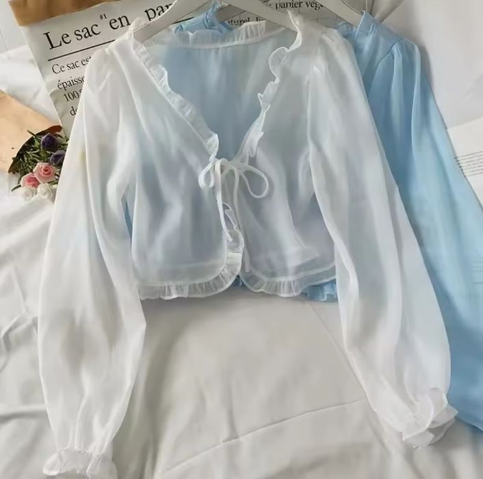 Біла блузка, lolita