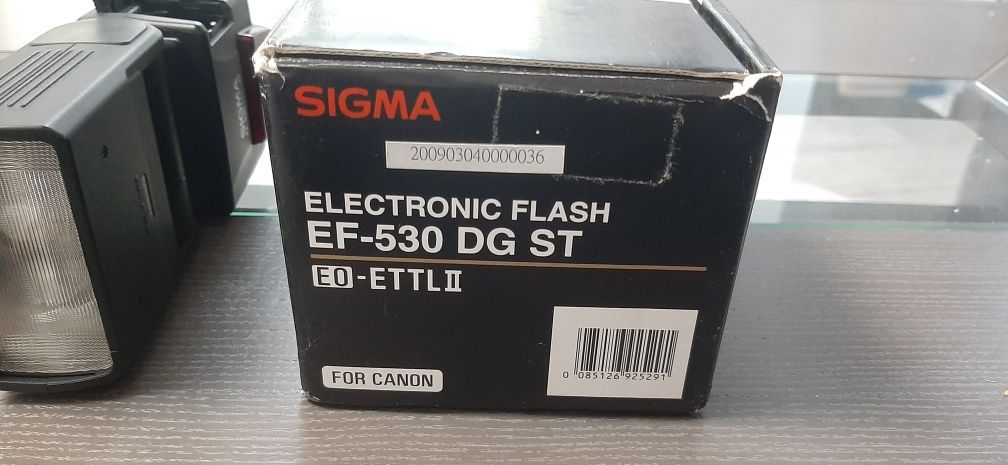 Електронний спалах Sigma EF-530 DG ST для цифрових фотокамер Canon