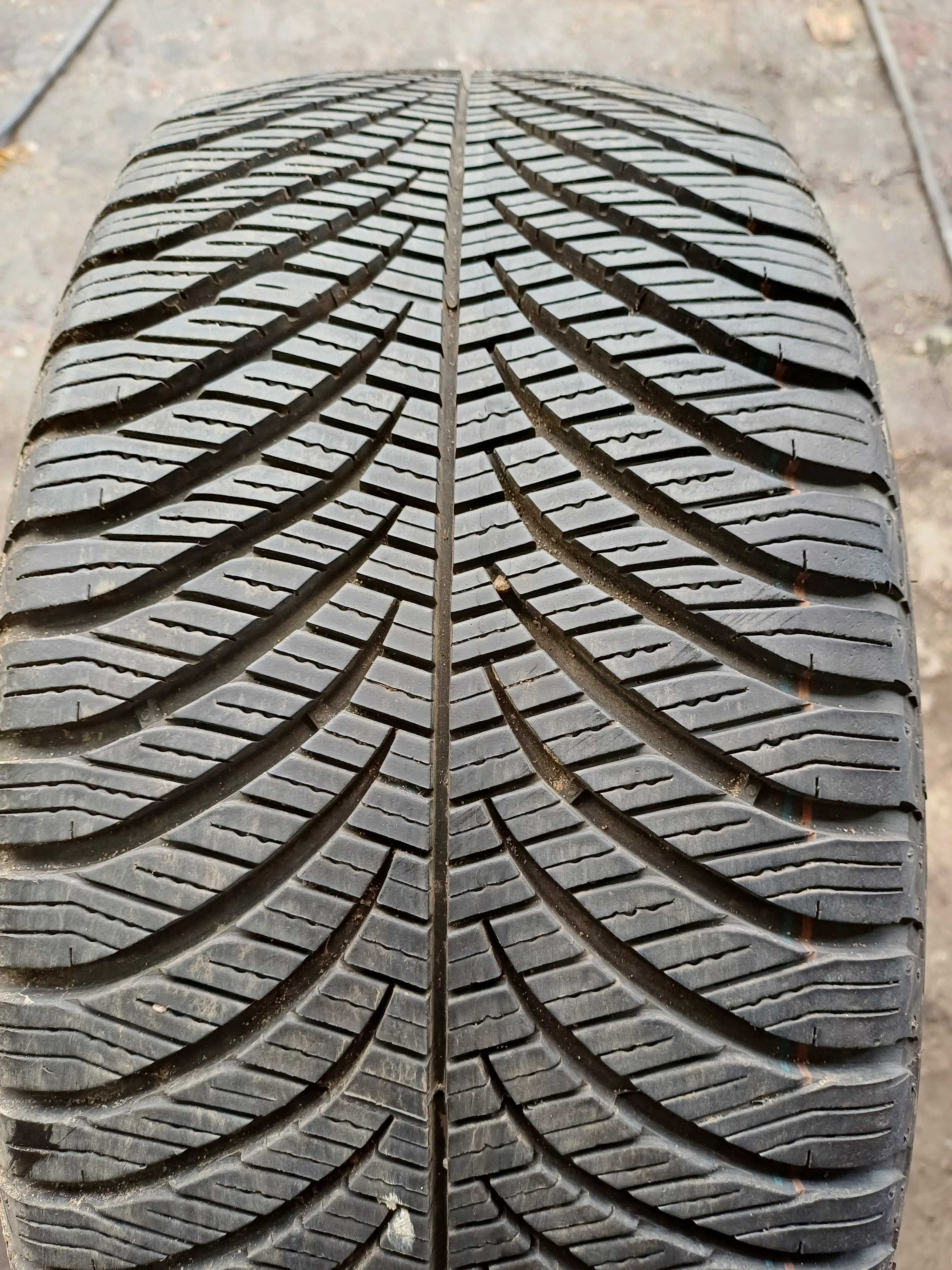 Goodyear Vector 4 Seasons 225/40 R18 92Y 2018r