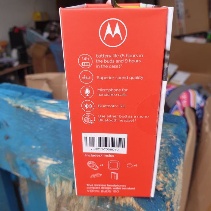 Sprzedam słuchawki bluetooth i wodoodporne motorola