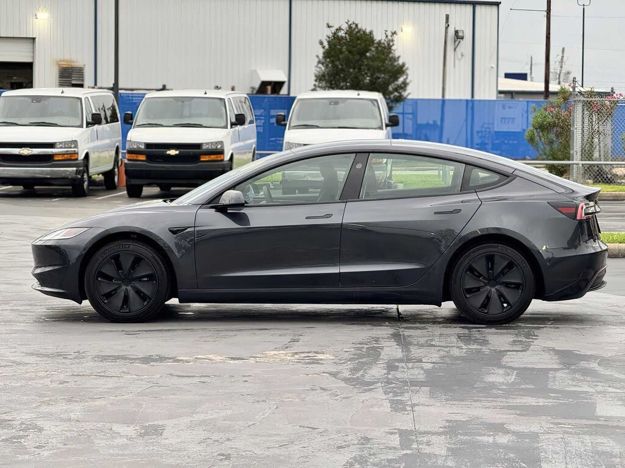 Tesla Model 3 Long Range 2025