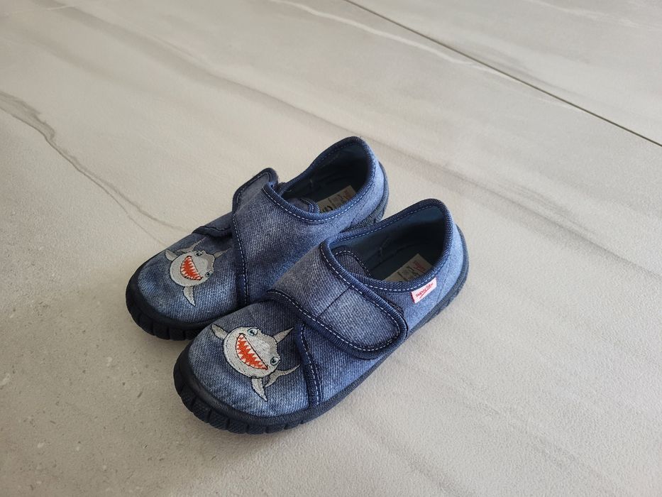 Superfit kapcie papcie do przedszkola 27