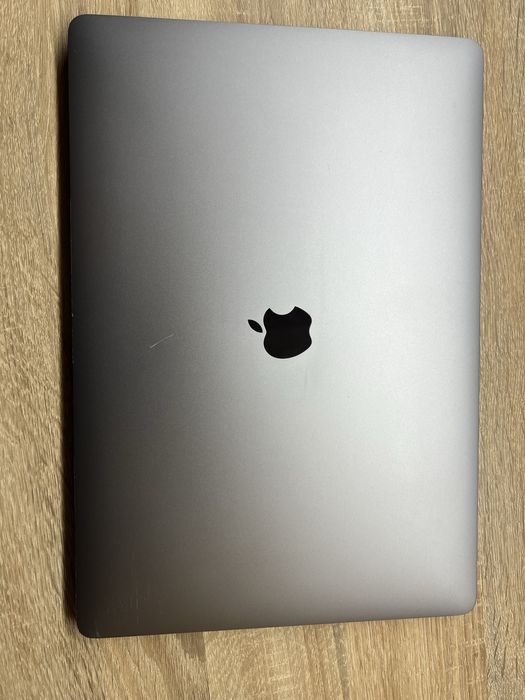 MacBook Pro 16' 2019 A2141 /i7 6-Core/16Gb RAM/512GB SSD/4Gb