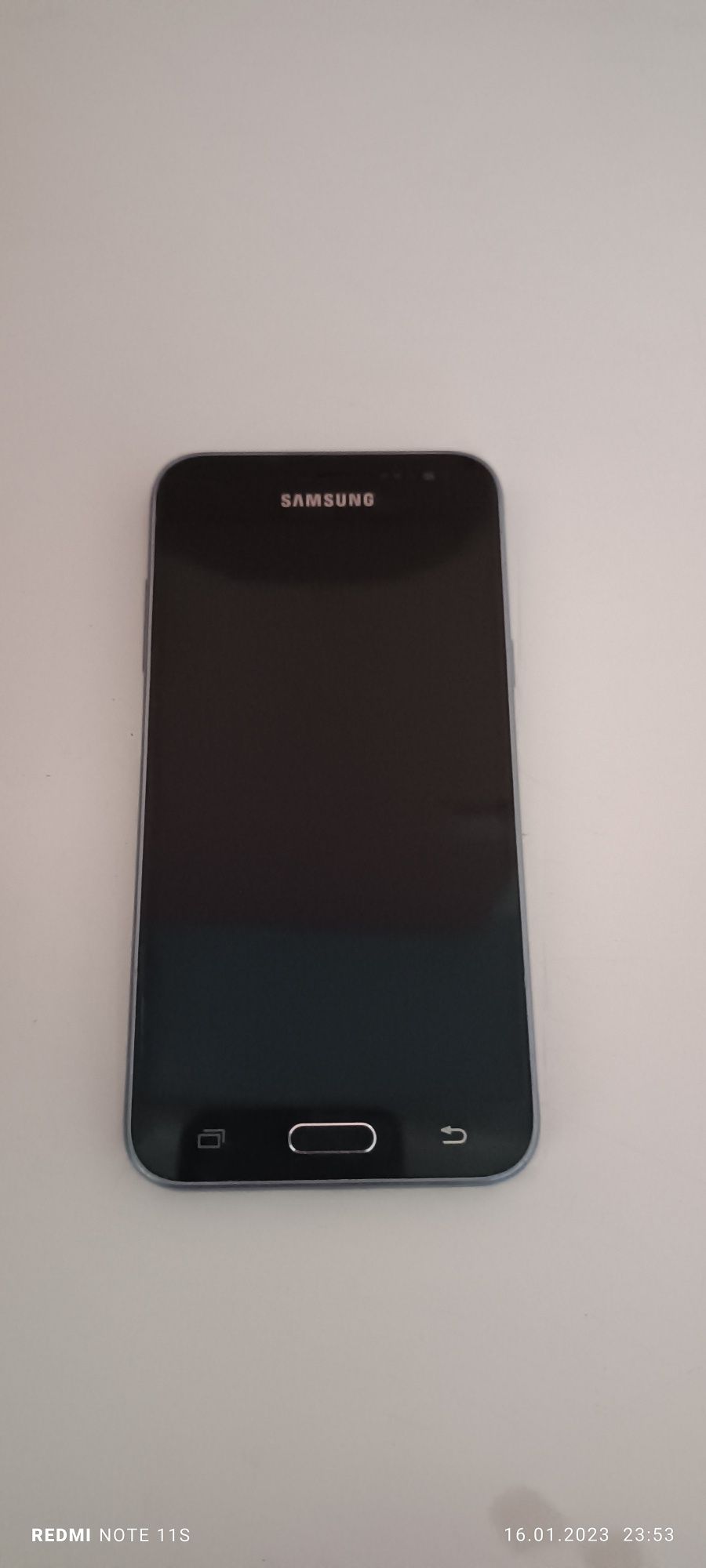 Samsung galaxy J 3 (6) SM-J320 8GB.
