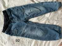 Spodnie jeansowe ze sciagaczami