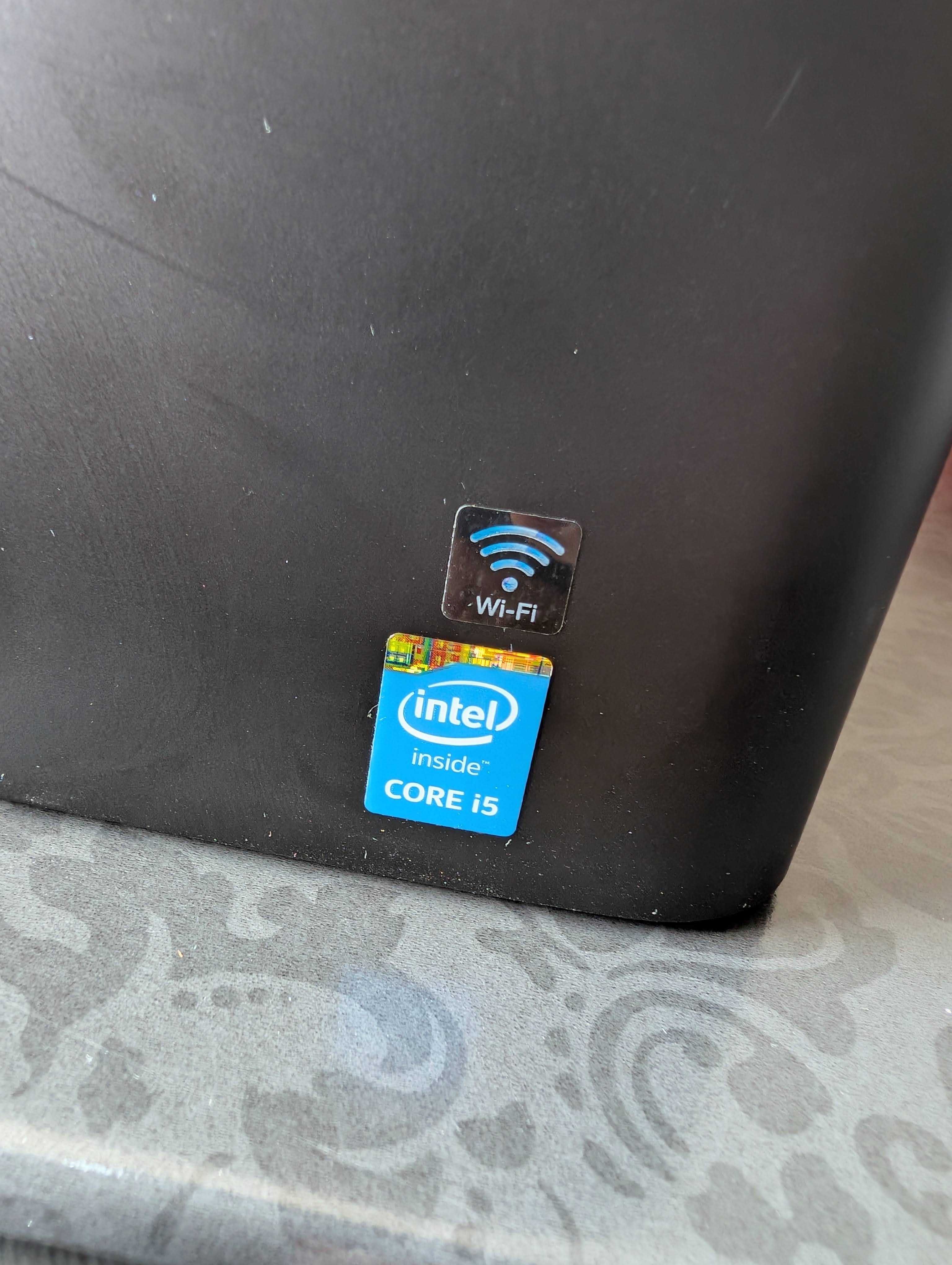 Komputer stacjonarny biurowy z monitorem intel i5 SSD DVD