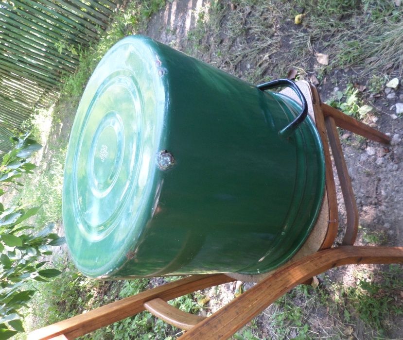 Большая эмалированная кастрюля, бак, выварка. 40 л. 2 шт. СССР