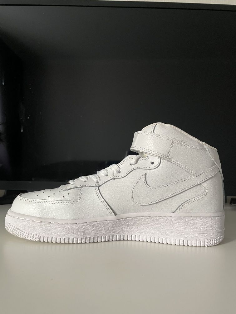 Nike air force mid white original