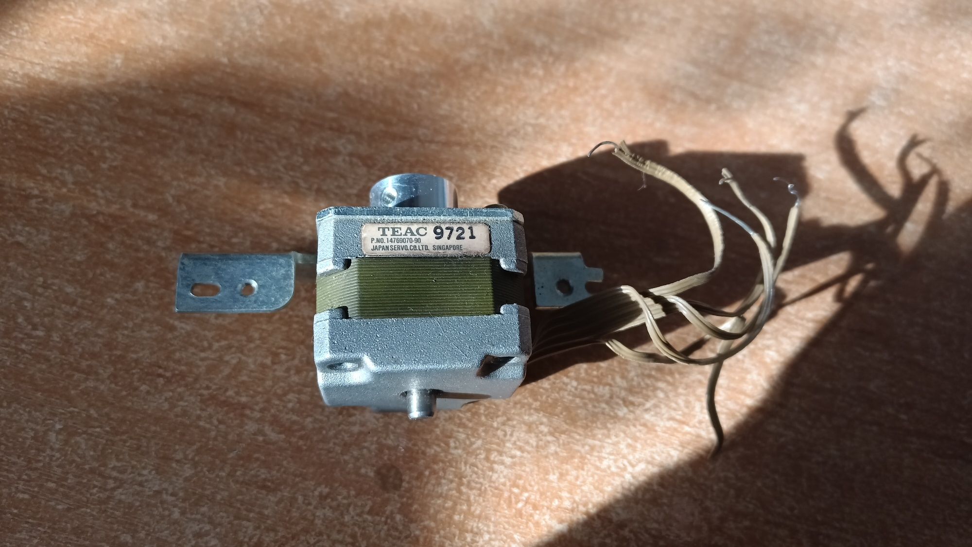 Сервопривод от дисковода floppy 5.25" Teac 9721