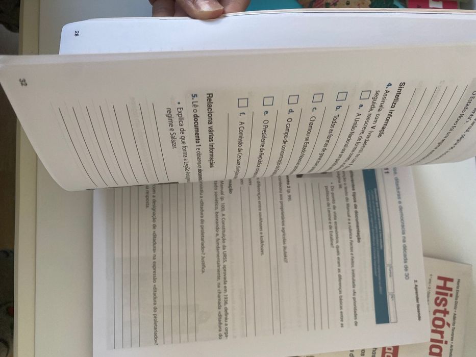 Manuais 8° e 9° ano