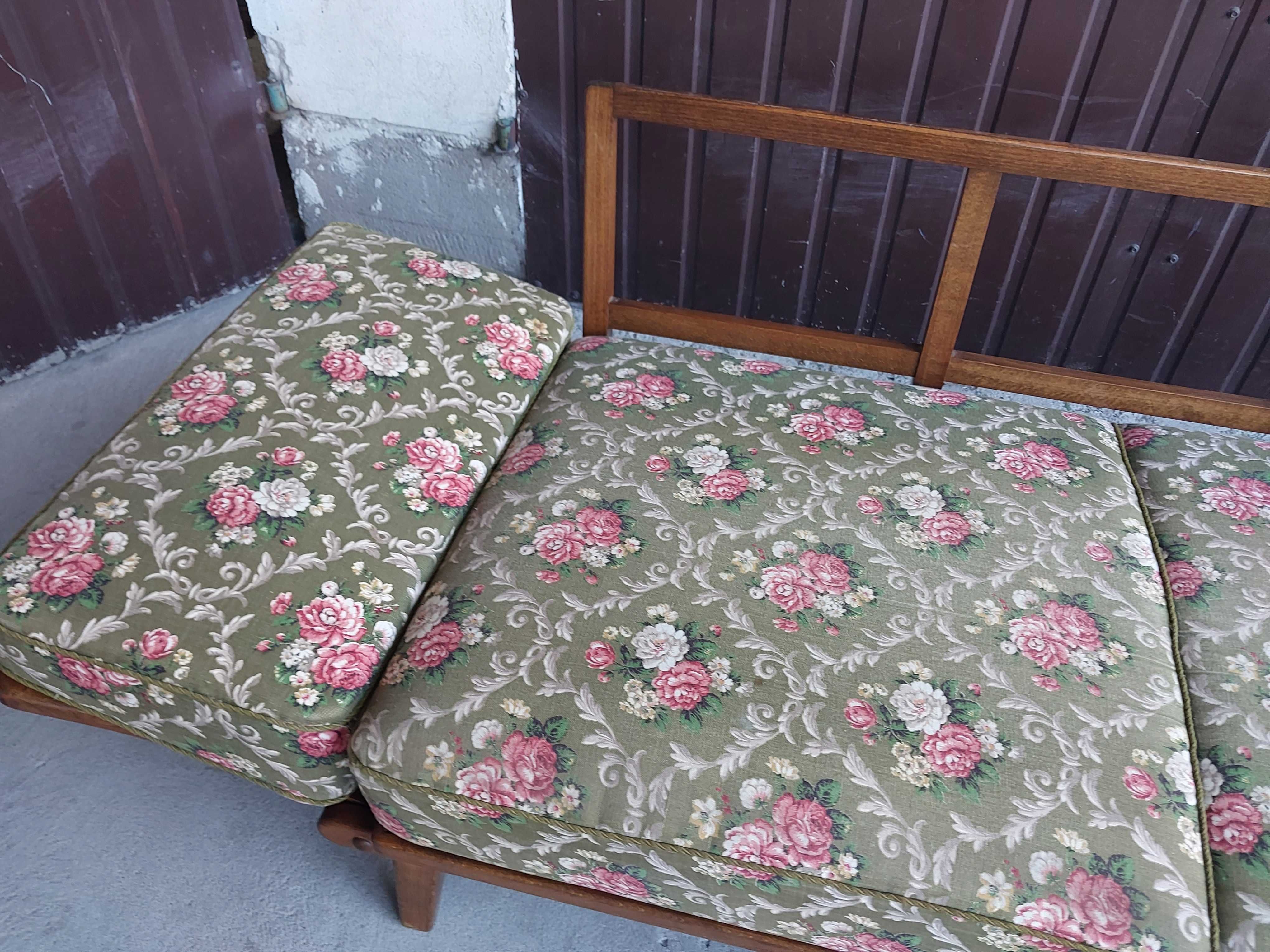 sofa PRL z funkcją spania  / 509