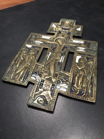 Киотный крест с эмалью