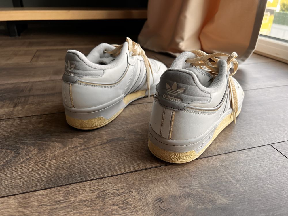 Кросівки adidas rivalry low , rivarly low , 44,5 розмір , 10/5 us
