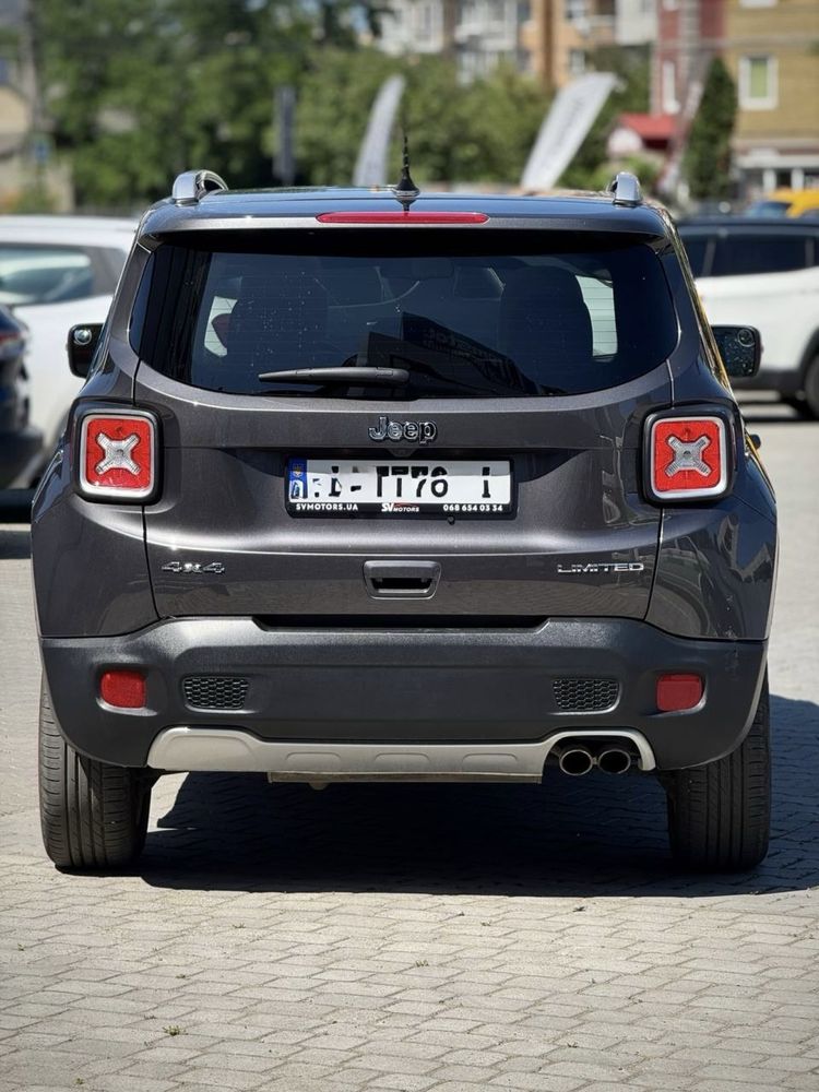 Jeep Renegade 2018.Макс. Компл. Безпека ціла. Мін. Пошкодженя.