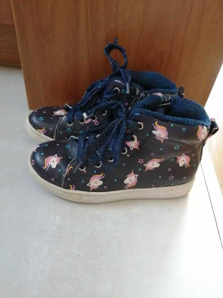 Buty Friboo lekko ocieplone