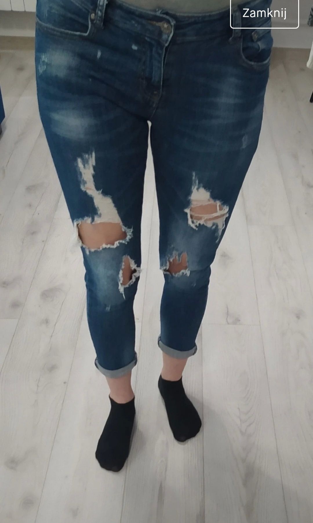 Spodnie z dziurami denim (M)