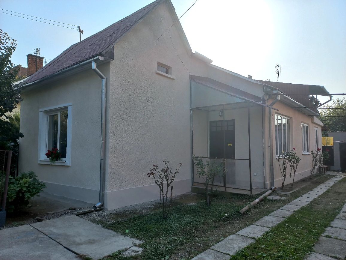 Вул. Загорська,, 7 сот, рн ліцею ( під бізнес чи житло), при центр дор