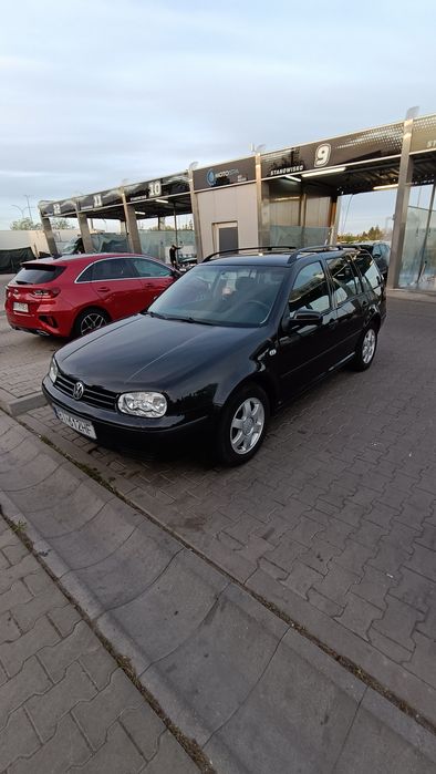 Volkswagen Golf IV kombi 1.6b+gaz 2004