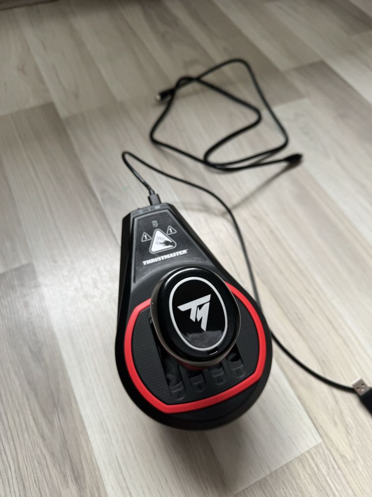 Thrustmaster Th8s shifter