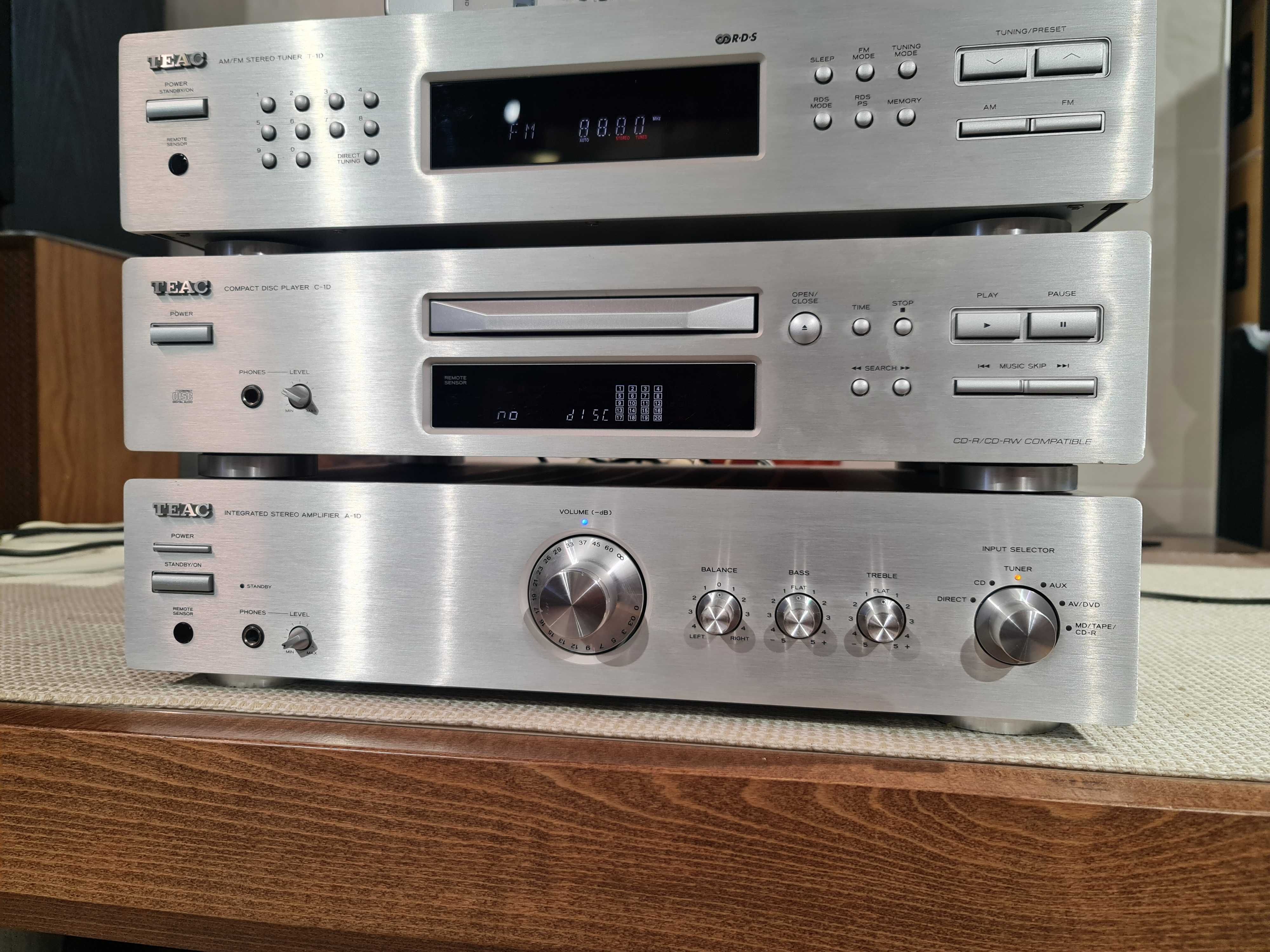 Якісна система від TEAC, A-1D + C-1D + T-1D