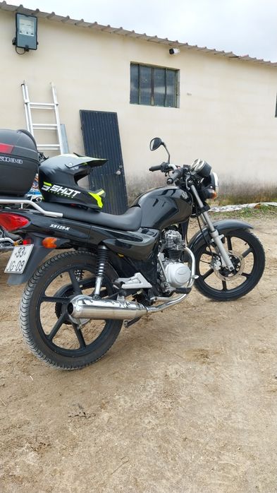 Sym-125 do ano de 2010