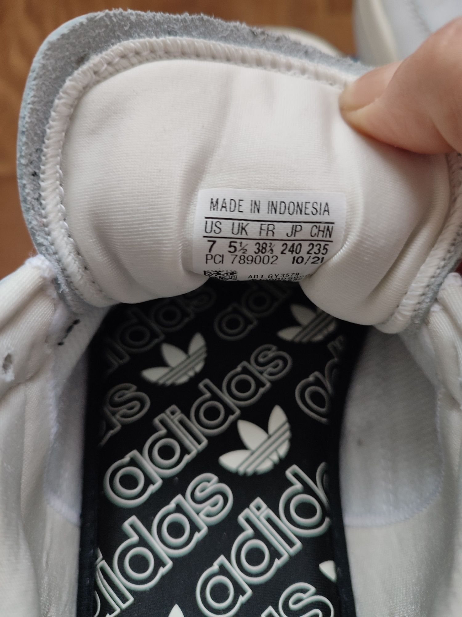 Нові шкіряні кросівки Adidas Her Court W GY3579 38 2/3 24см