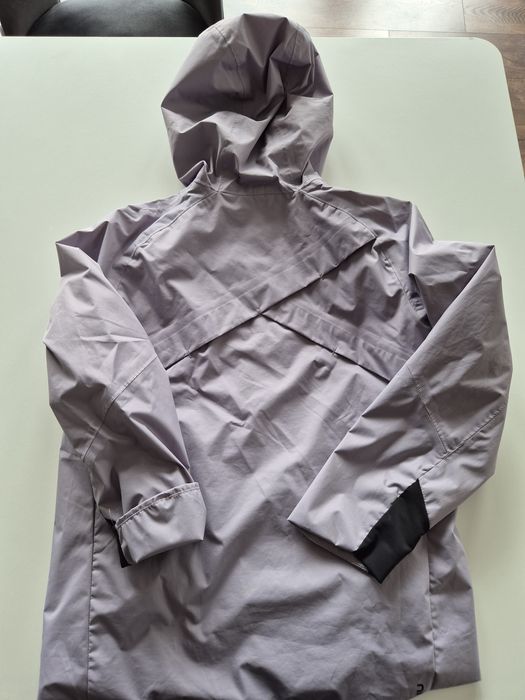 Kurtka przeciwdeszczowa r. 148 Quechua