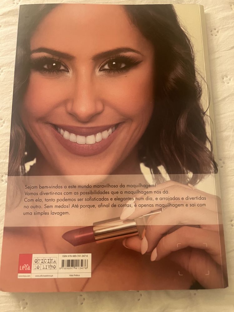 Livro “ Maquilhagem real para mulheres reais”