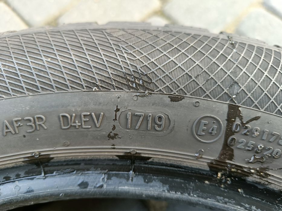 2x Opony zimowe Continental 215/55/17 6mm 2019r