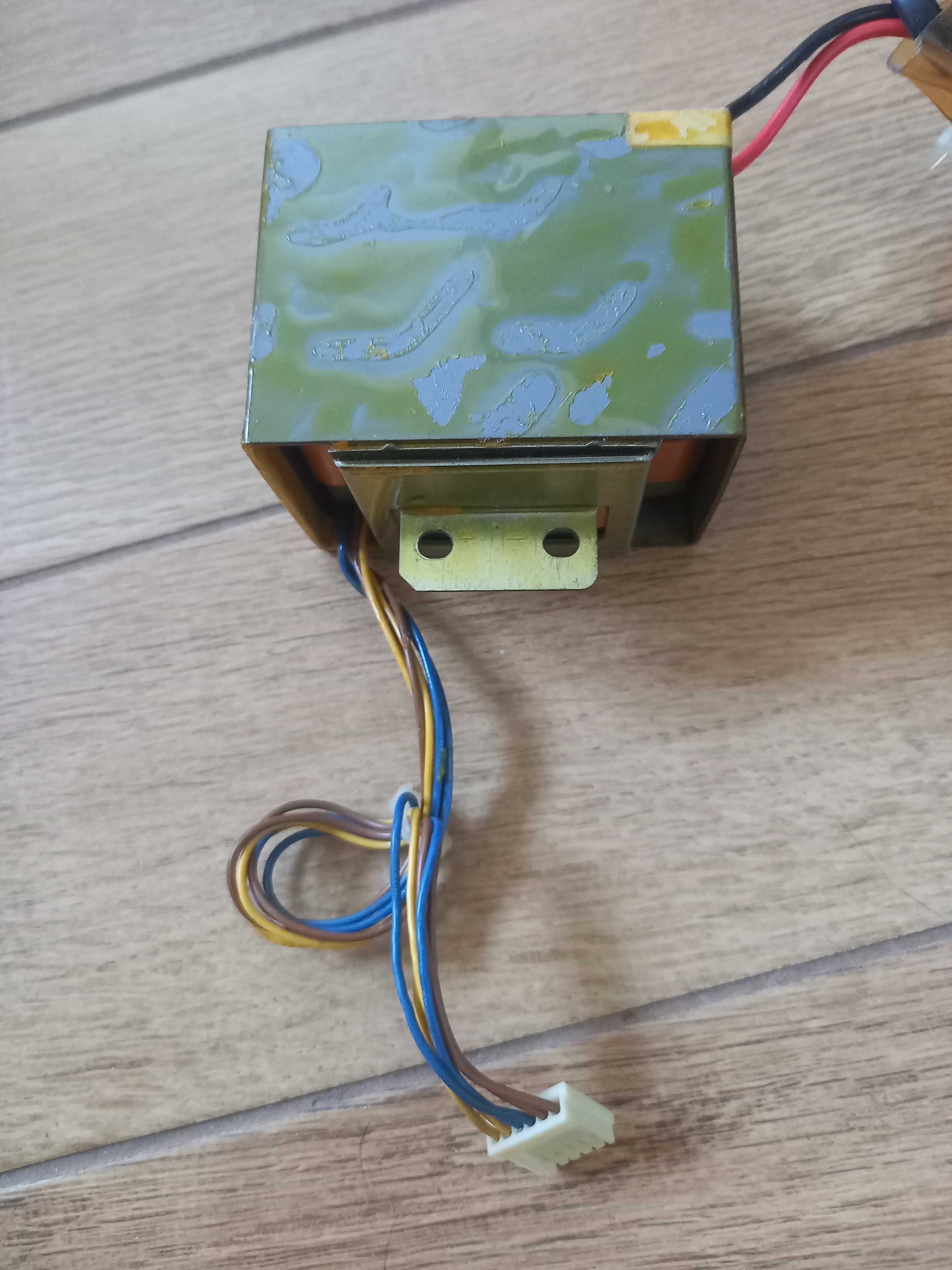 Transformator sieciowy 230 V z kablem zasilajacym