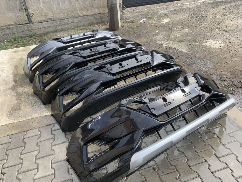 Nissan Rogue Sport 19-23 Бампер Передній