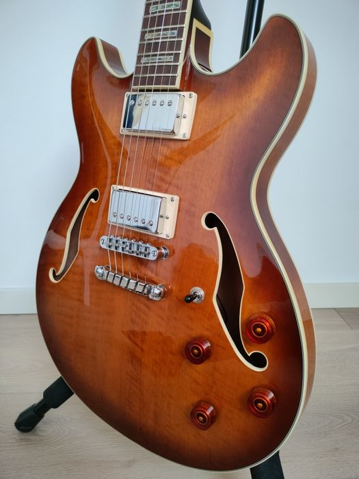 Ibanez AS83 c/ hardcase