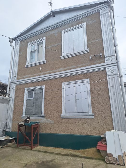 Двоповерховий будинок в районі Фрегат