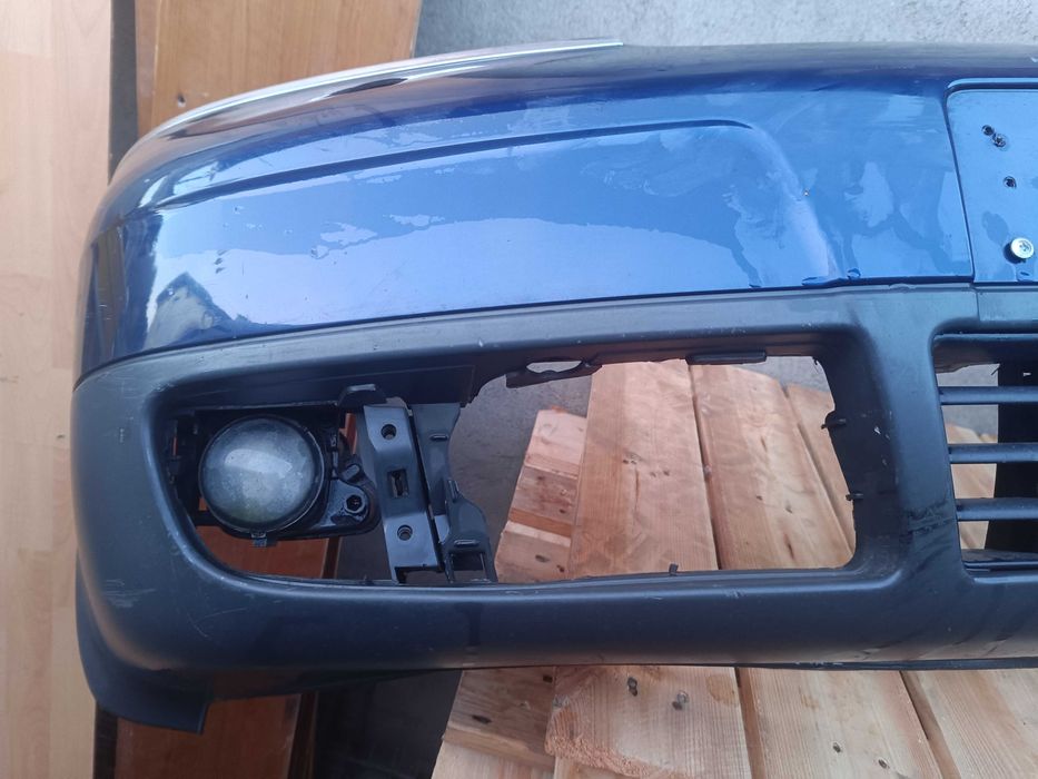 Zderzak przedni AUDI  A6