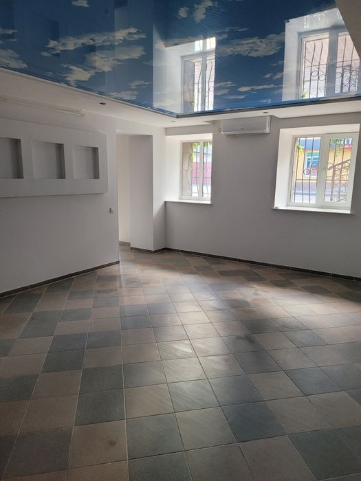 ЦЕНТР ГОРОДА.Офисное помещения,капитальный ремонт,центр города, первый