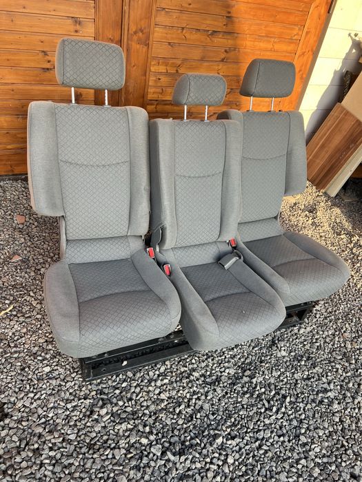 Сидіння для буса. Сідушки, крісла, автосидіння