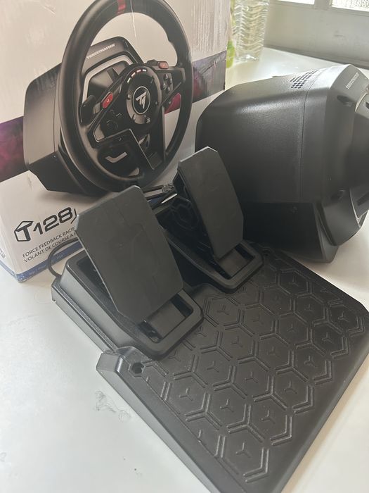 Volante thrustmaster t128