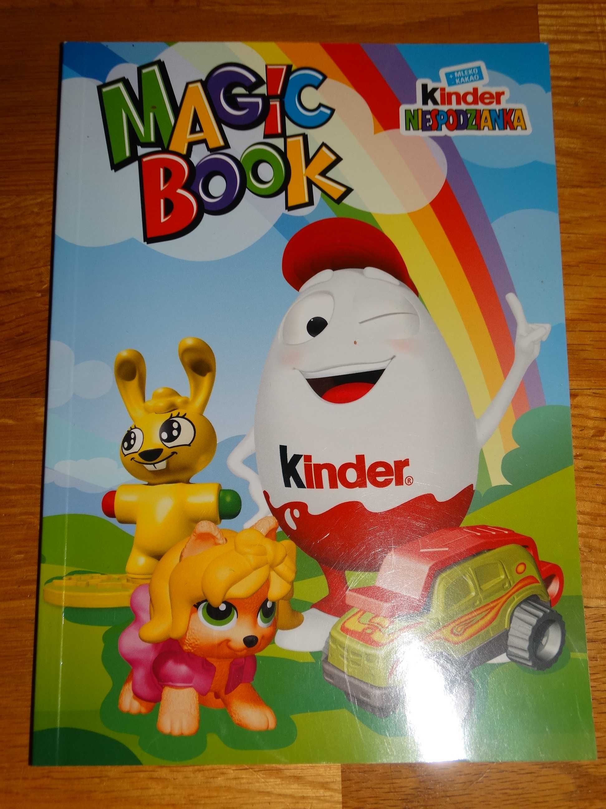 Magic Book Książka z zadaniami kolorowanka Kinder Jajko Niespodzianka