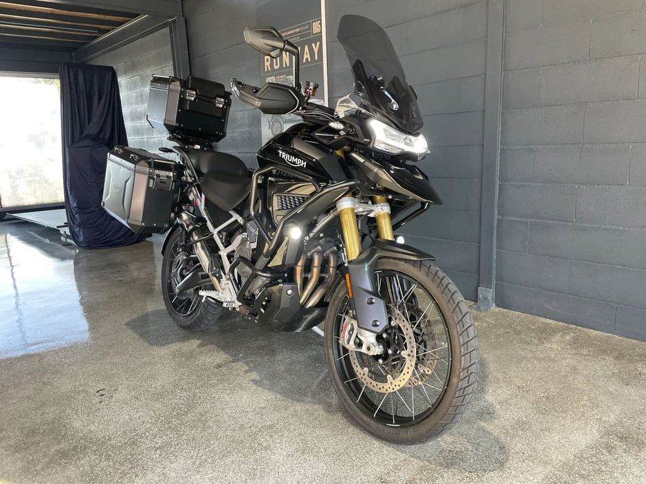 Triumph Tiger RALLY EXPLORER