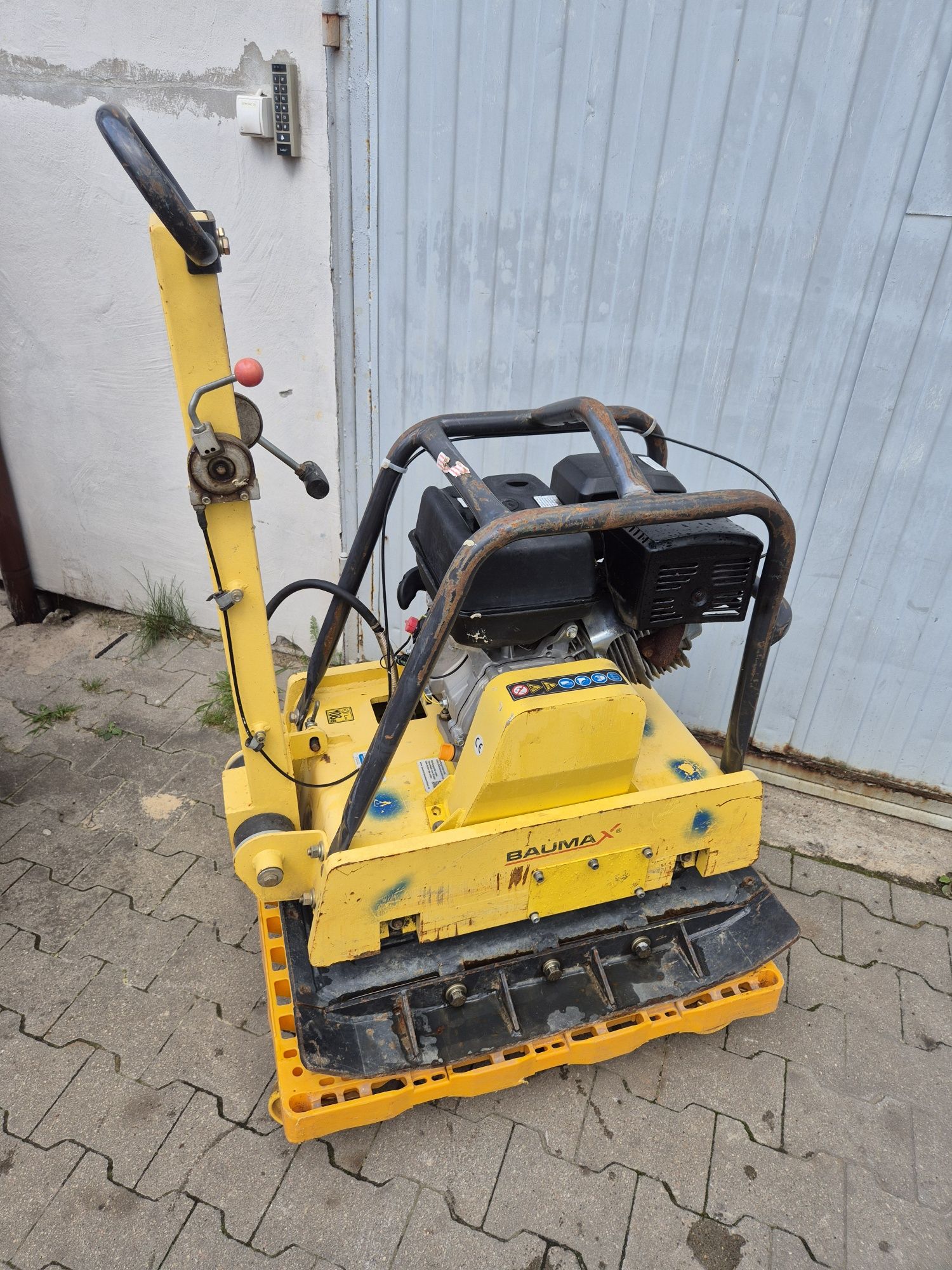 Zageszczarka baumax 330kg 2023r z Niemiec