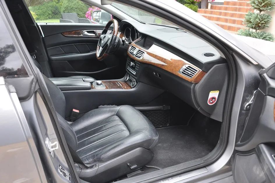 Mercedes-Benz CLS * 3,2 CDI * 2 lata w kraju *