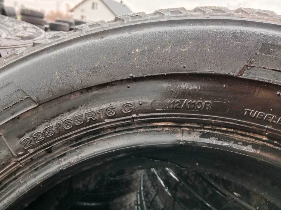 Opona używana 225/65R16C Bridgestone Duravis R630 1szt.