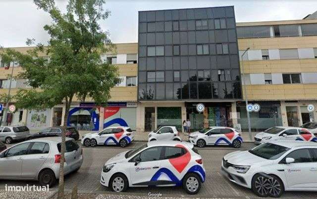 T1 - Av. Guarda Inglesa - Excelente Localização - Condomínio Privado