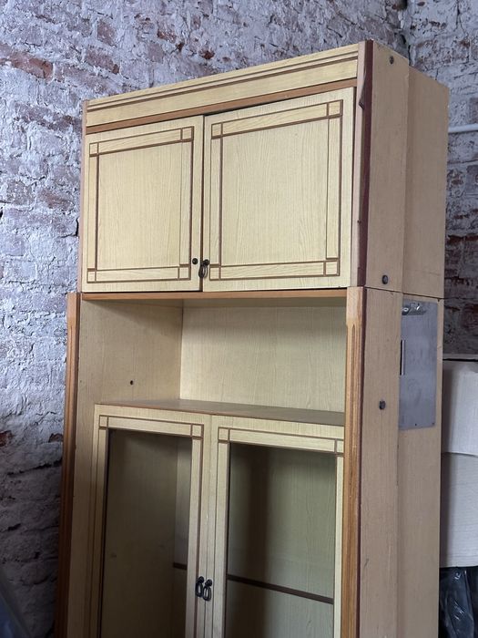 Сервант - шафа з антресоллю