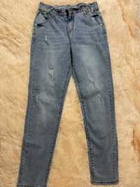 Жіночі джинси блакитного кольору розмір S-M