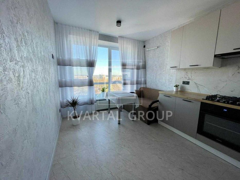 Видова 1-кімнатна квартира з ремонтом у центрі Ірпеня! СЕРТИФІКАТ!