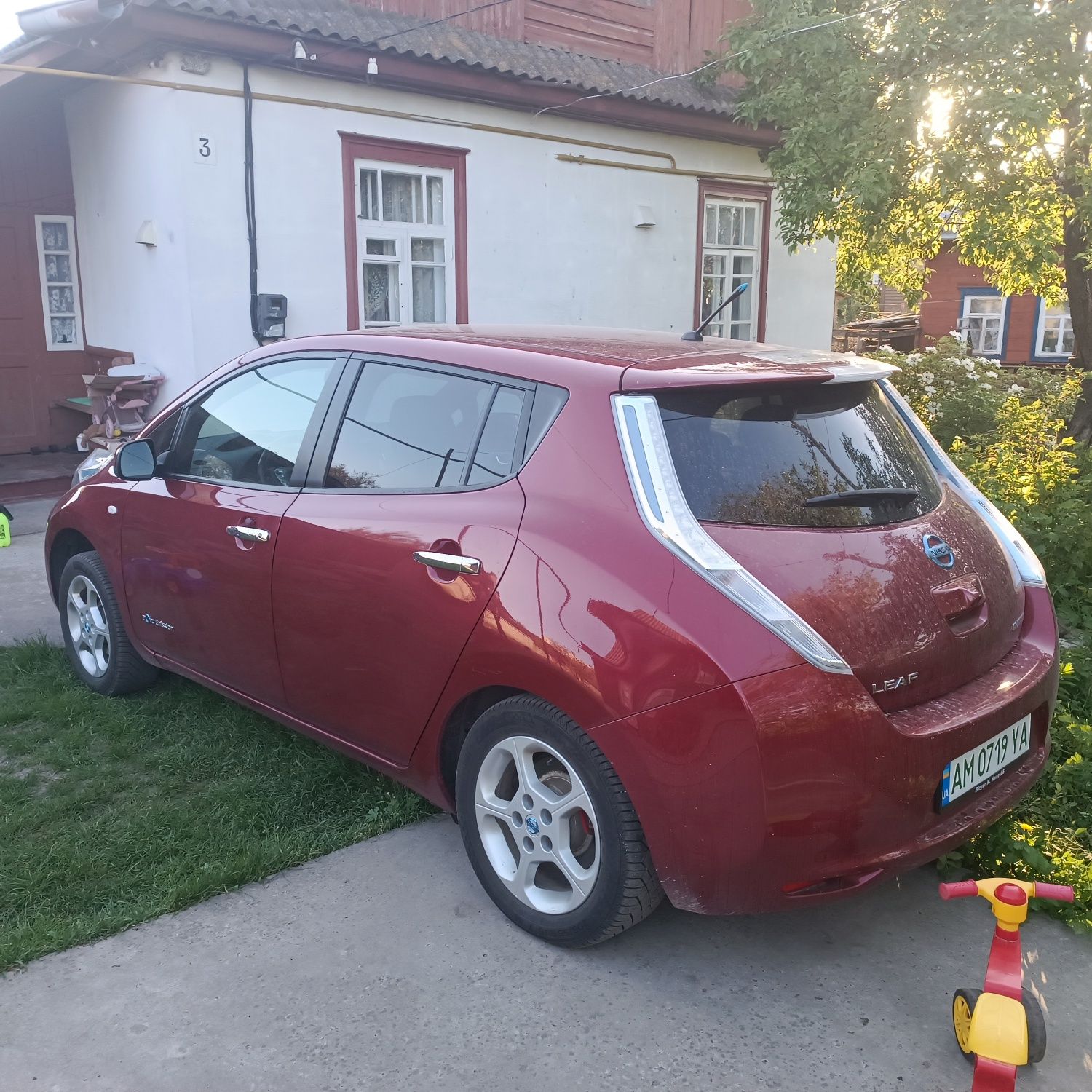 Nissan leaf 2014