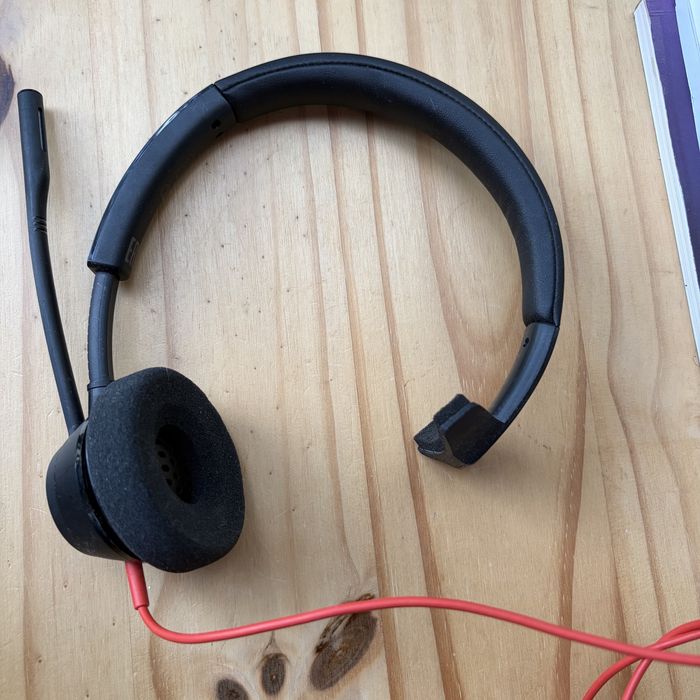 Headset Poly Blackwire 3310 (Monocul) – C/ novo, boa qualidade