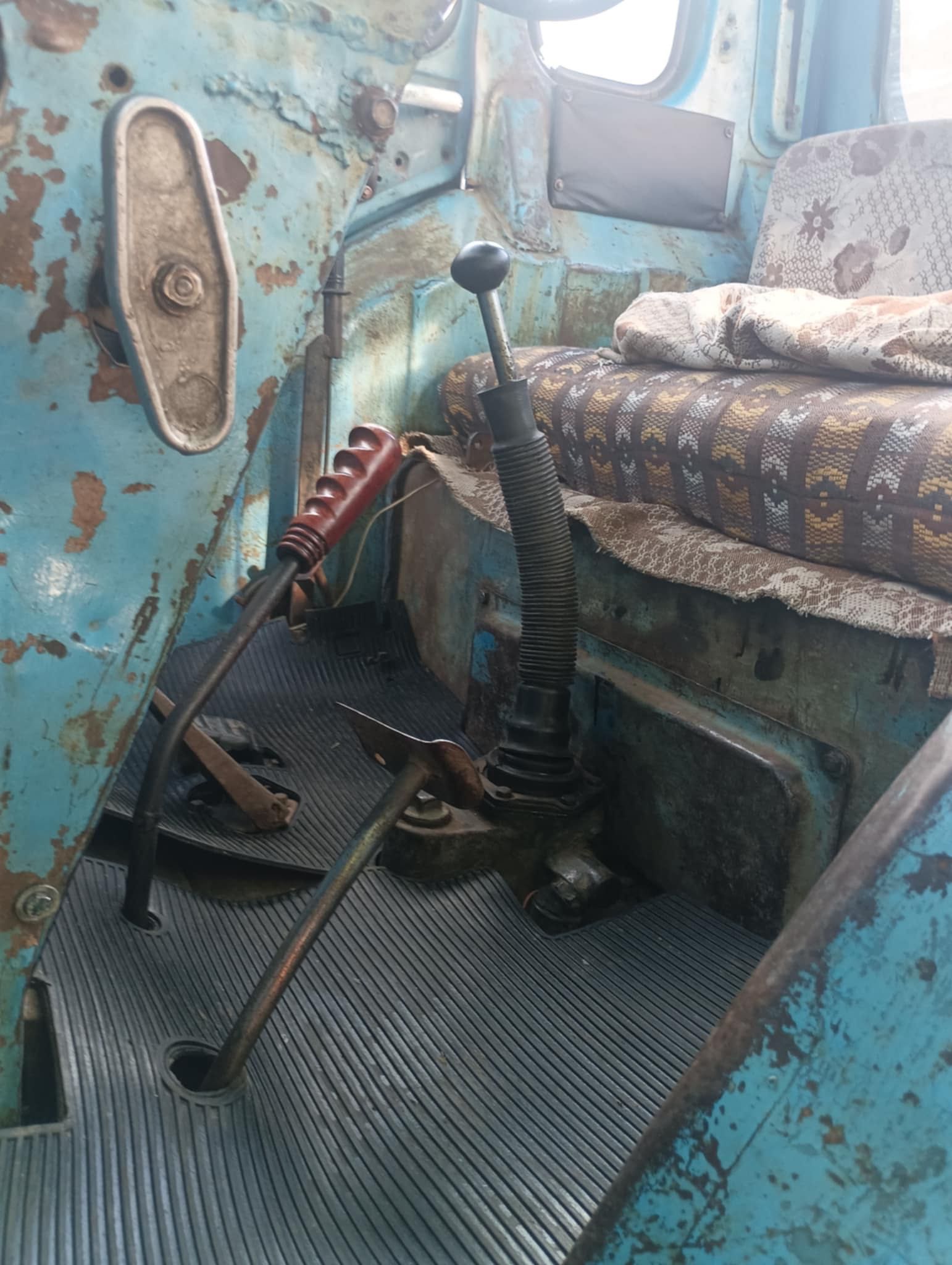Продам трактор мтз82